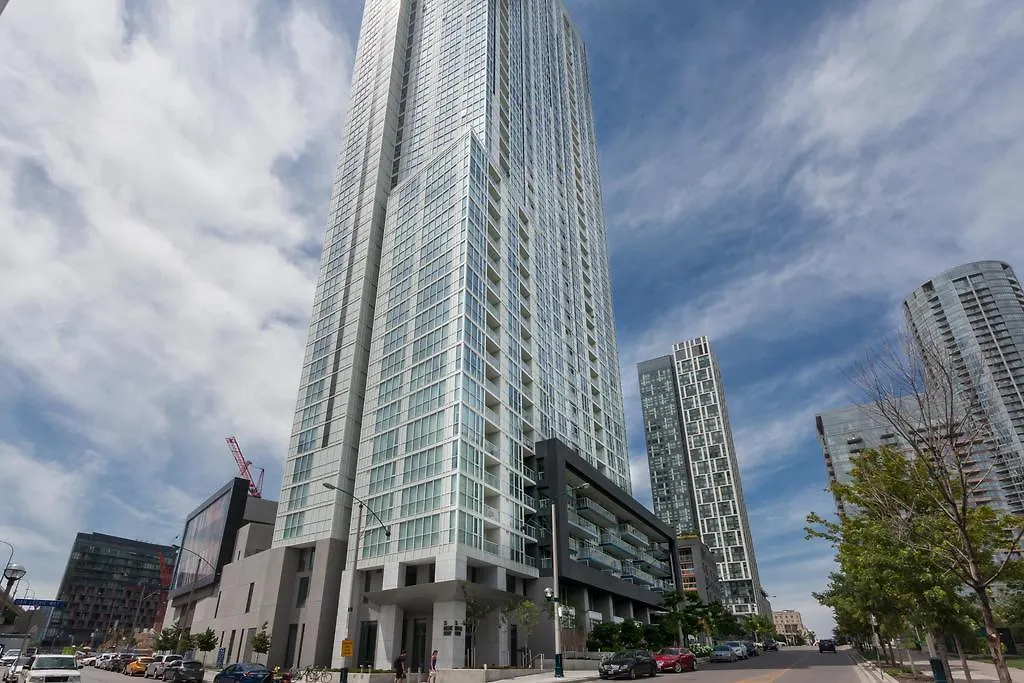 Applewood Suites - Condo Townhome Toronto Apartmán
