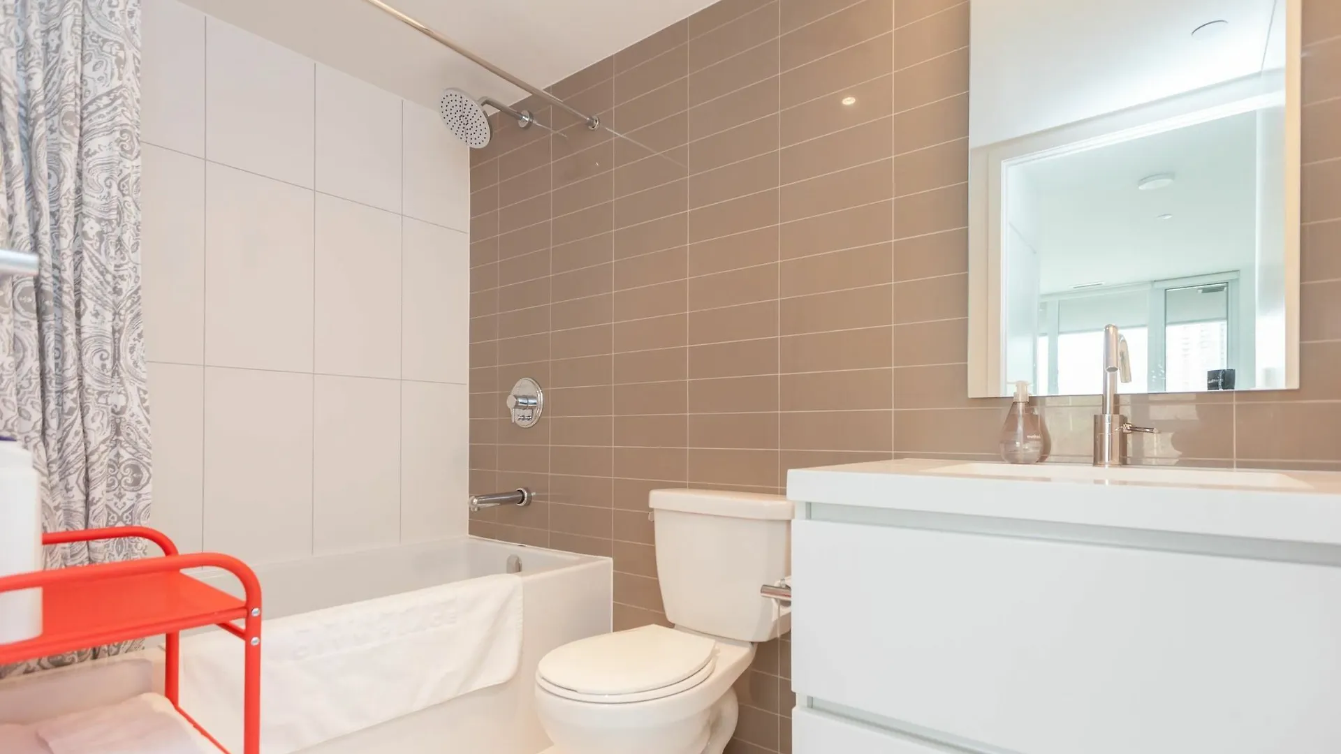 Applewood Suites - Condo Townhome Toronto 0*,